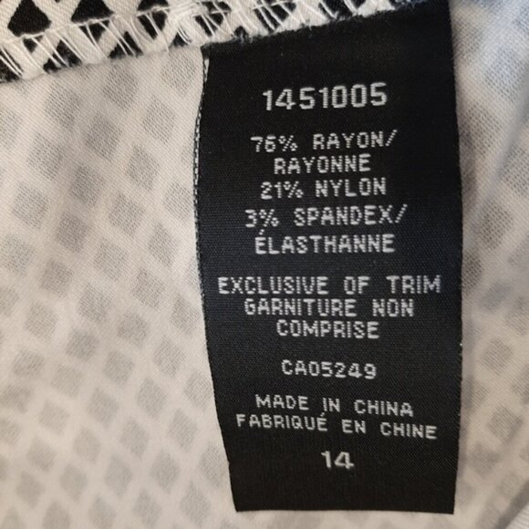 SC&CO 13" Pull On Bermuda Shorts Tummy Control Dressy Diamond Print Stretch - Picture 10 of 10